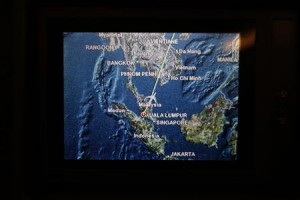 欠番となった行方不明のマレーシア航空３７０便に替わり、１４日から同経路で運行される３１８便の飛行経路（ロイター）