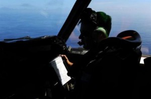 ３月３０日、インド洋に墜落したとみられるマレーシア航空ＭＨ３７０便の捜索活動が続く中、米海軍当局者は同機の発見には数年かかる可能性があるとの見方を示した。