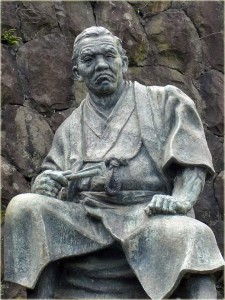 梅蔭寺にある次郎長の像