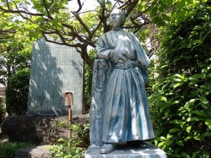 坂本龍馬像、薩摩九烈士(寺田屋騒動)の碑