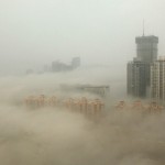 北京、最悪の大気汚染「危険」レベル